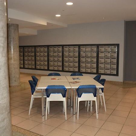 Appartement T2 De Standing Au Pied Des Plages Golfe-Juan Dış mekan fotoğraf