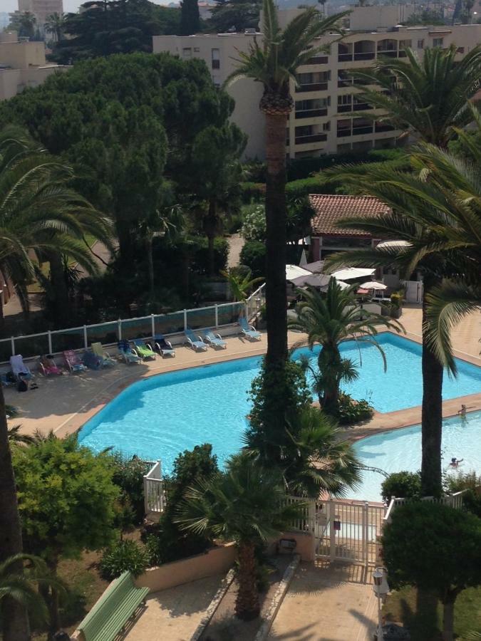 Appartement T2 De Standing Au Pied Des Plages Golfe-Juan Dış mekan fotoğraf